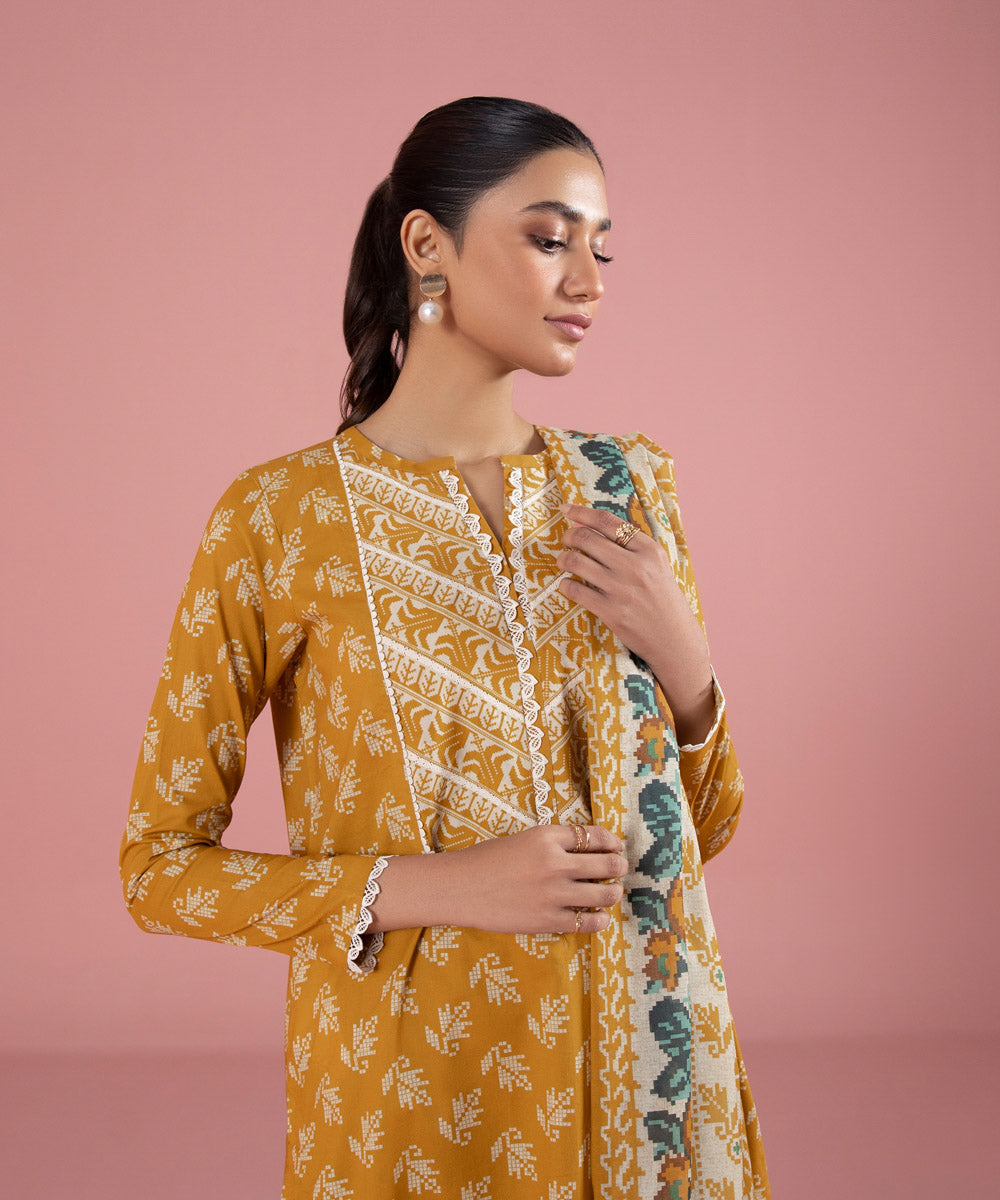Sapphire original factory leftover | 3 Piece - Printed Lawn Suit