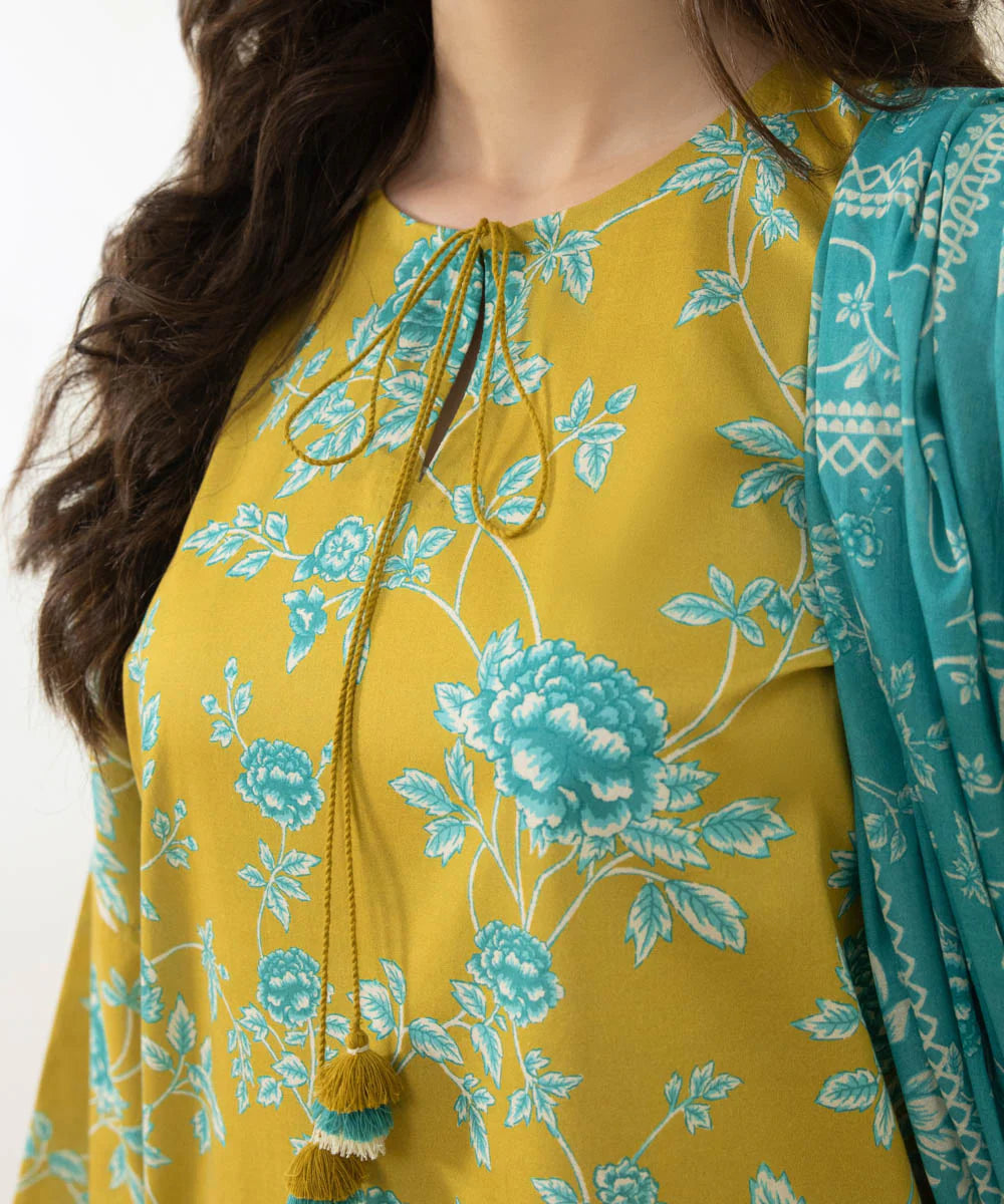 Sapphire original factory leftover| Sapphire | Unstitched 3Pc Printed Lawn Suit | U3P-DY23V4-12R